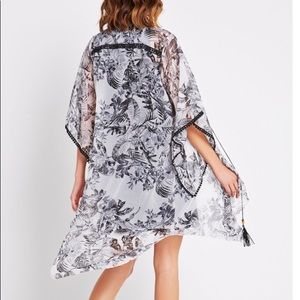 New Horizons Floral Print Kimono